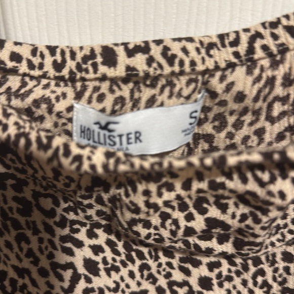 Leopard print Romper strapless with tie waist and pockets. Shorts - Picture 4 of 5